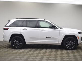 New 2026 Jeep Grand Cherokee Limited video 3