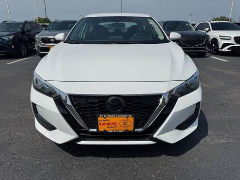 Certified 2023 Nissan Sentra SV FWD image 9