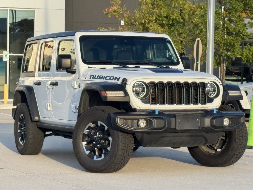 Used 2024 Jeep Wrangler Unlimited Rubicon 4xe AWD/4WD image 2