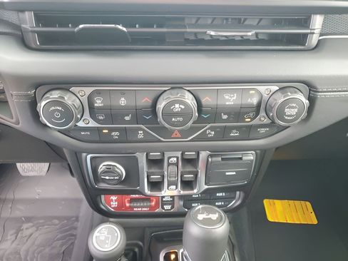 New 2026 Jeep Wrangler Unlimited Rubicon 392 image 39