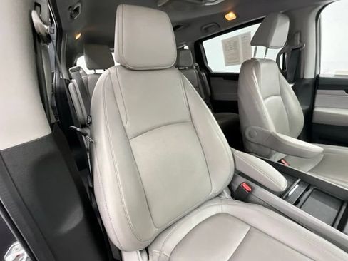 Used 2022 Honda Odyssey Touring image 13