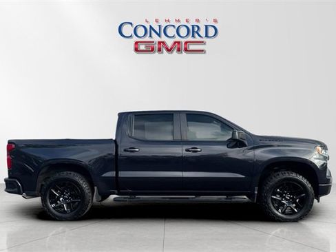 Used 2022 Chevrolet Silverado 1500 RST w/ Convenience Package II image 3