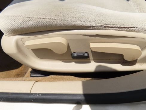 Used 2008 Chevrolet Impala LT FWD image 13