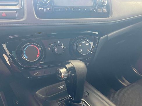Used 2016 Honda HR-V LX image 24