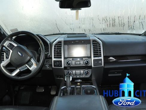 Used 2015 Ford F150 Platinum w/ Equipment Group 701A Luxury image 17