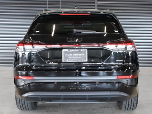 Used 2024 Audi Q4 e-tron Premium Plus AWD/4WD image 16