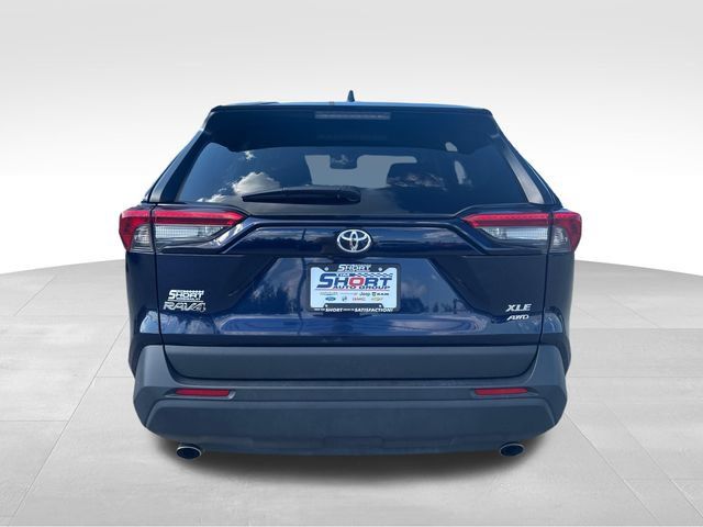 Used 2025 Toyota RAV4 XLE AWD/4WD image 6