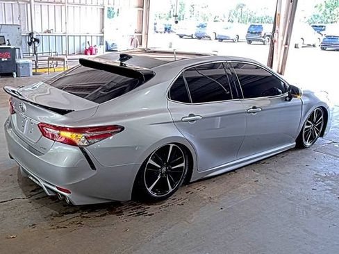 Used 2019 Toyota Camry XSE FWD image 2