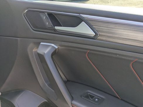 Used 2024 Volkswagen Tiguan Wolfsburg Edition image 27