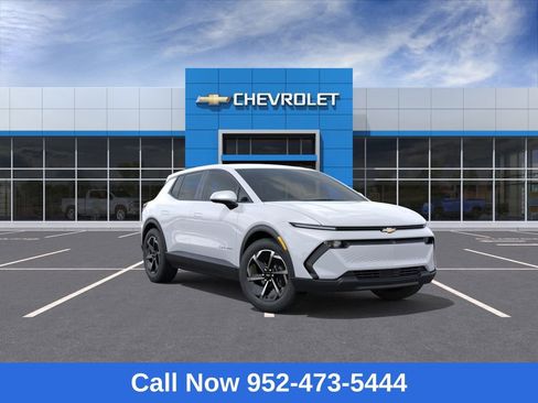 New 2026 Chevrolet Equinox EV LT w/ Comfort Package AWD/4WD image 1