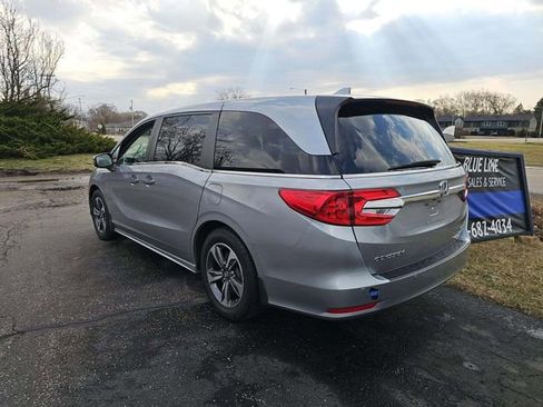 Used 2018 Honda Odyssey Touring image 3