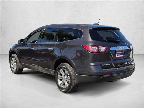 Used 2017 Chevrolet Traverse LT image 8