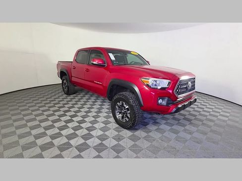 Used 2018 Toyota Tacoma TRD Off-Road AWD/4WD image 52