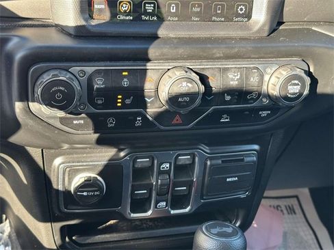 Certified 2021 Jeep Wrangler Unlimited Sahara image 33