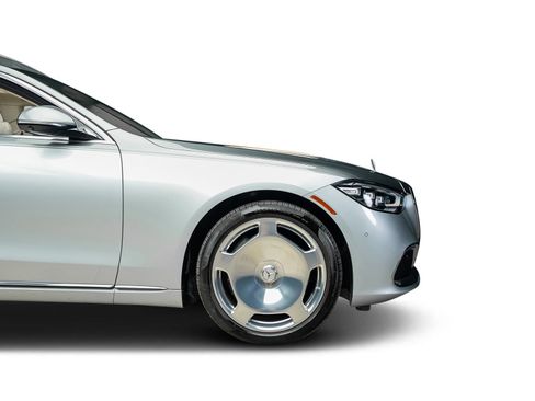 Used 2024 Mercedes-Benz Maybach S 580 4MATIC image 31