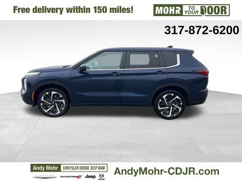 Used 2024 Mitsubishi Outlander SE Black Edition image 4