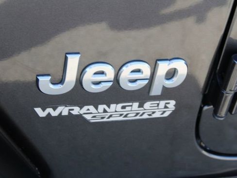 Used 2020 Jeep Wrangler Sport image 18
