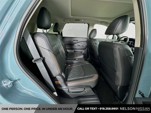 New 2026 Nissan Pathfinder Platinum image 29