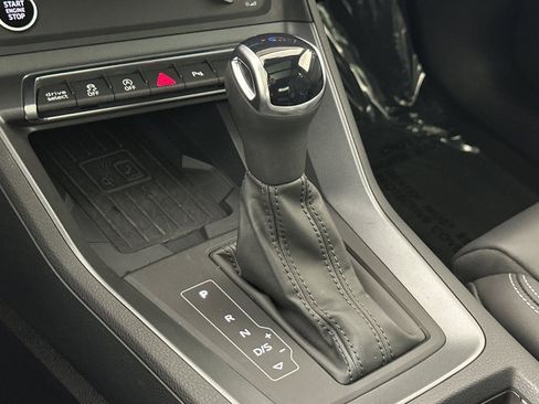 Used 2025 Audi Q3 2.0T Premium image 20