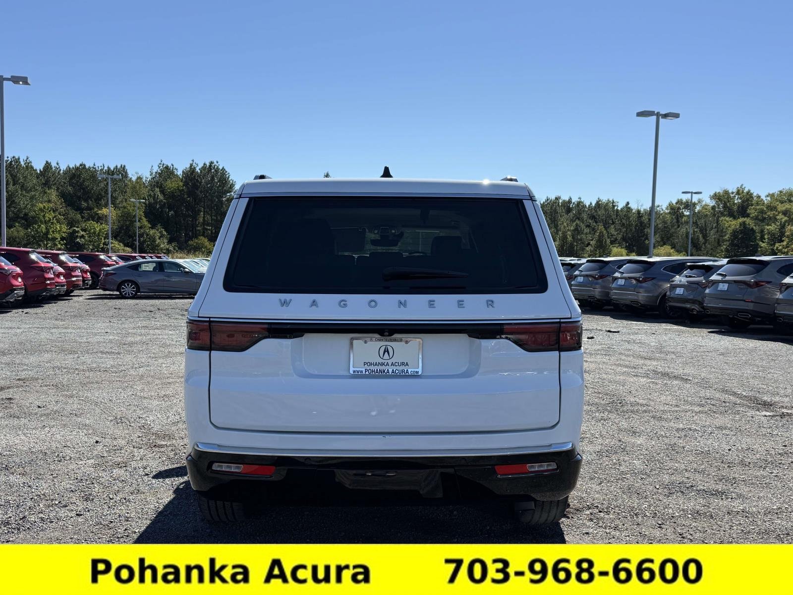 Used 2024 Jeep Wagoneer 4WD w/ Convenience Group I image 3