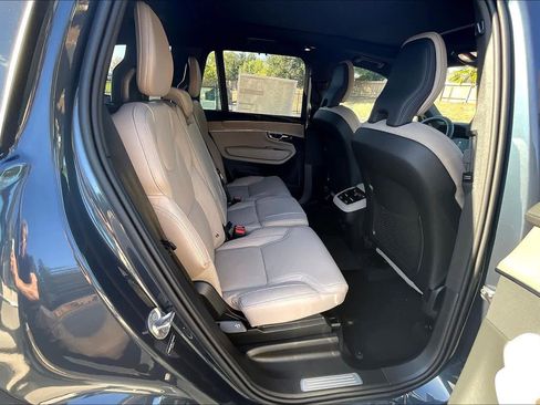 New 2026 Volvo XC90 B6 Ultra w/ Protection Package Premier image 27