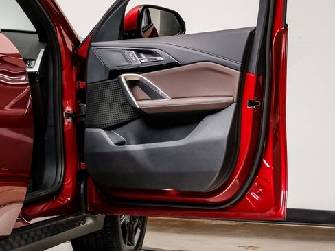 Used 2024 BMW X2 xDrive28i image 44