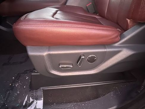 Used 2024 Ford Expedition Max Limited image 28