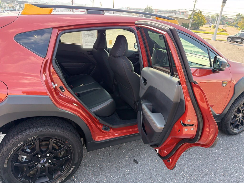 Certified 2024 Subaru Crosstrek 2.5i Wilderness w/ Crosstrek Mirror Package AWD/4WD image 18