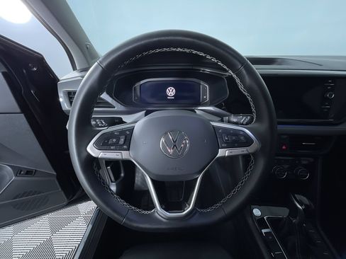 Used 2024 Volkswagen Taos SEL AWD/4WD image 16