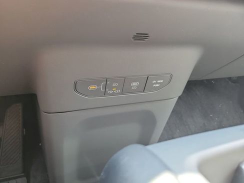 New 2026 Kia EV9 Wind image 25