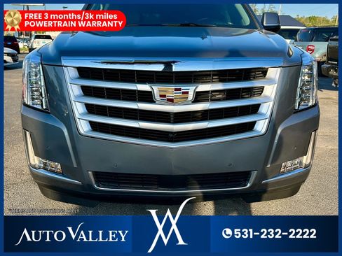 Used 2020 Cadillac Escalade Luxury AWD/4WD image 11