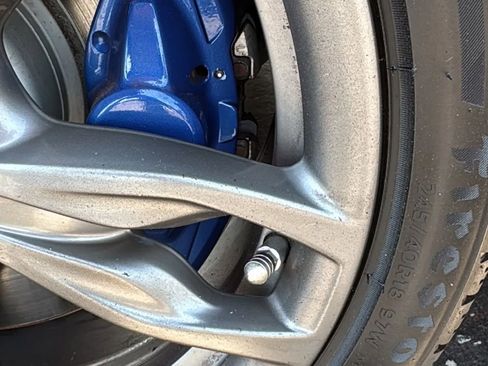 Used 2016 BMW M235i Convertible image 17