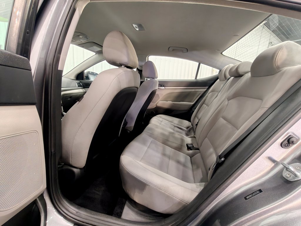 Used 2018 Hyundai Elantra SEL FWD image 21