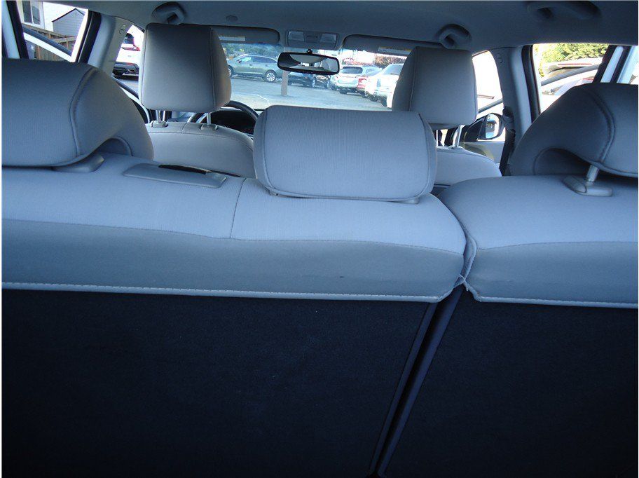 Used 2013 Hyundai Accent SE FWD image 19