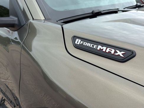 Used 2025 Toyota Tacoma TRD Off-Road AWD/4WD image 11