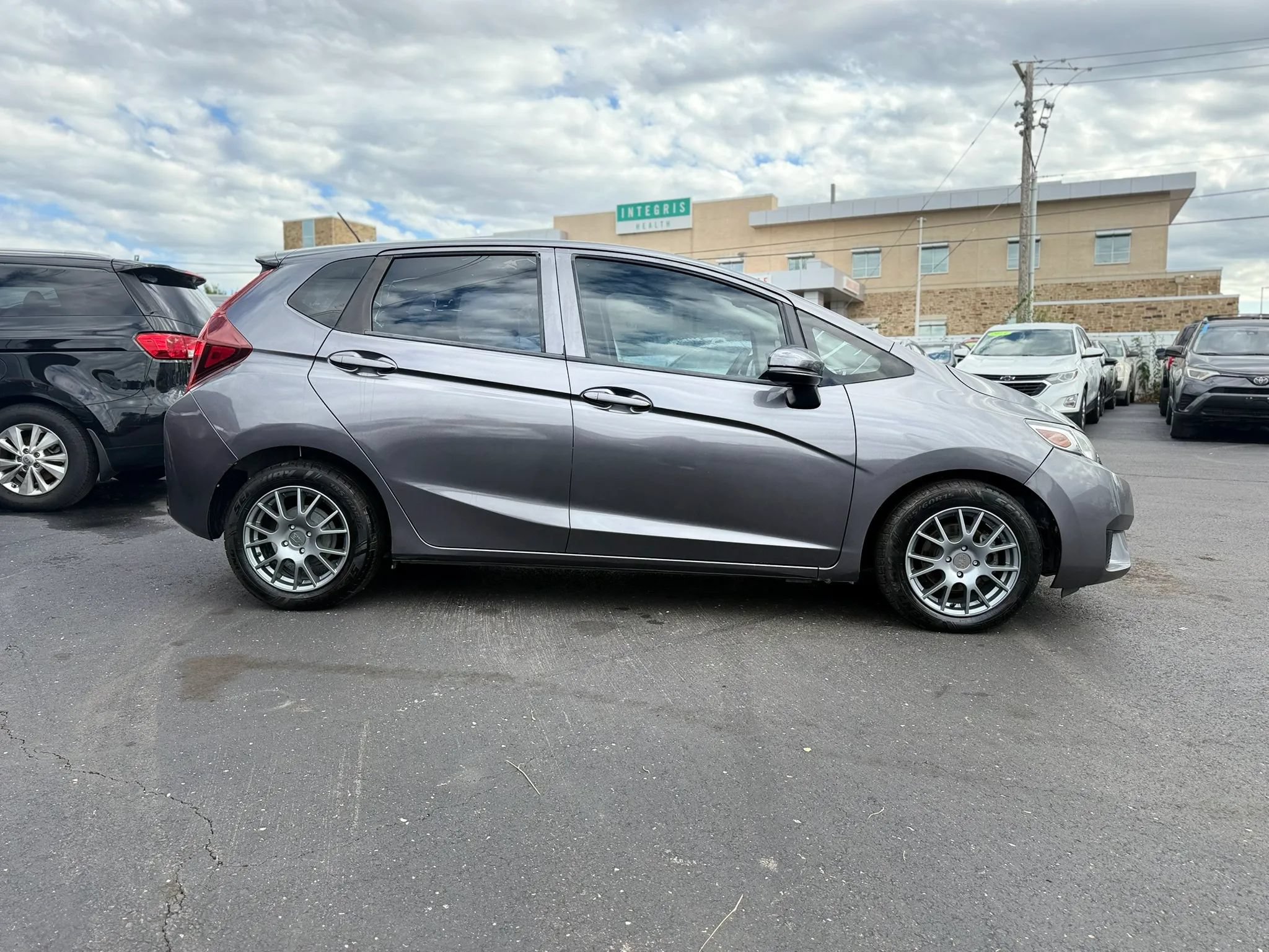Used 2015 Honda Fit LX image 2