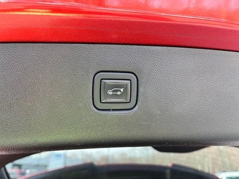 Used 2021 Chevrolet Blazer RS w/ Enhanced Convenience Package AWD/4WD image 9