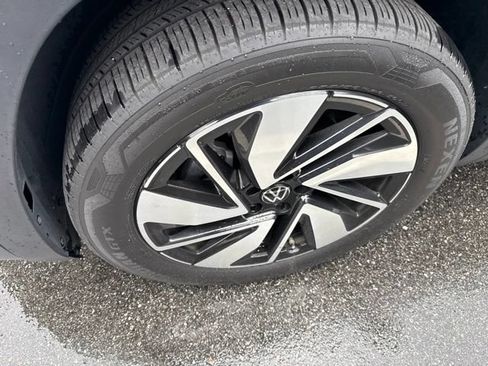 Used 2024 Volkswagen Atlas SE FWD image 4