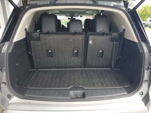 Certified 2023 Nissan Pathfinder Platinum w/ Cargo Package AWD/4WD image 10