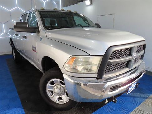 Used 2014 RAM 3500 Tradesman AWD/4WD image 5