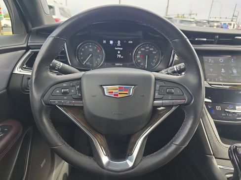 Used 2023 Cadillac XT6 Premium Luxury w/ Technology Package AWD/4WD image 14