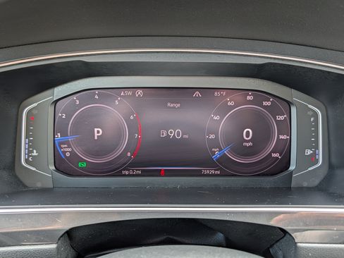 Used 2019 Volkswagen Tiguan SEL AWD/4WD image 21