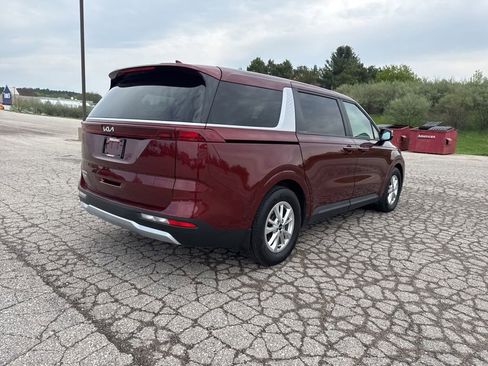 Used 2024 Kia Carnival LX FWD image 24