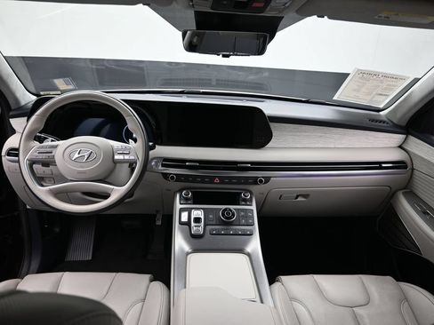 Used 2025 Hyundai Palisade Calligraphy AWD/4WD image 18