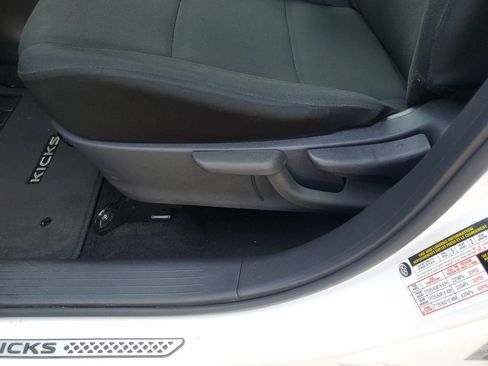 Certified 2024 Nissan Kicks S FWD image 18