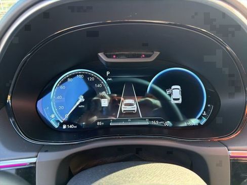 Used 2023 Genesis GV70 2.5T w/ Sport Prestige Package image 24