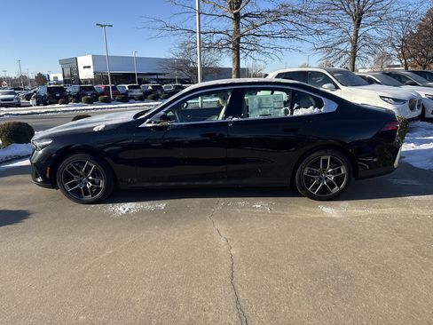 New 2026 BMW 530i xDrive AWD/4WD image 2