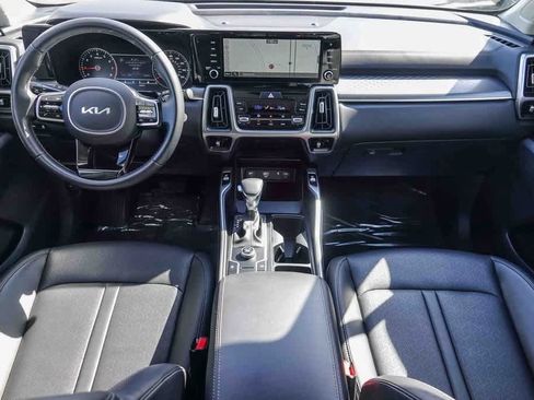 Certified 2023 Kia Sorento S w/ Panoramic Sunroof Package image 8