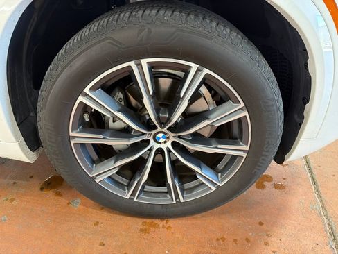 Used 2024 BMW X5 sDrive40i w/ M Sport Package RWD image 10