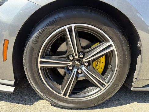 Used 2024 Ford Mustang Coupe RWD image 21